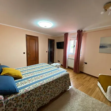 Alvares De Corvera منزل للإقامة El Ponton