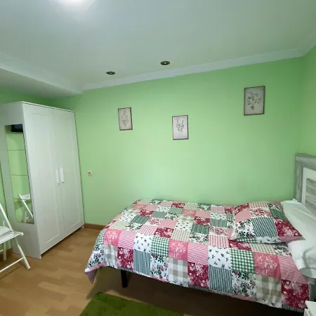 Quarto em Acomodações Particulares Alvares De Corvera
